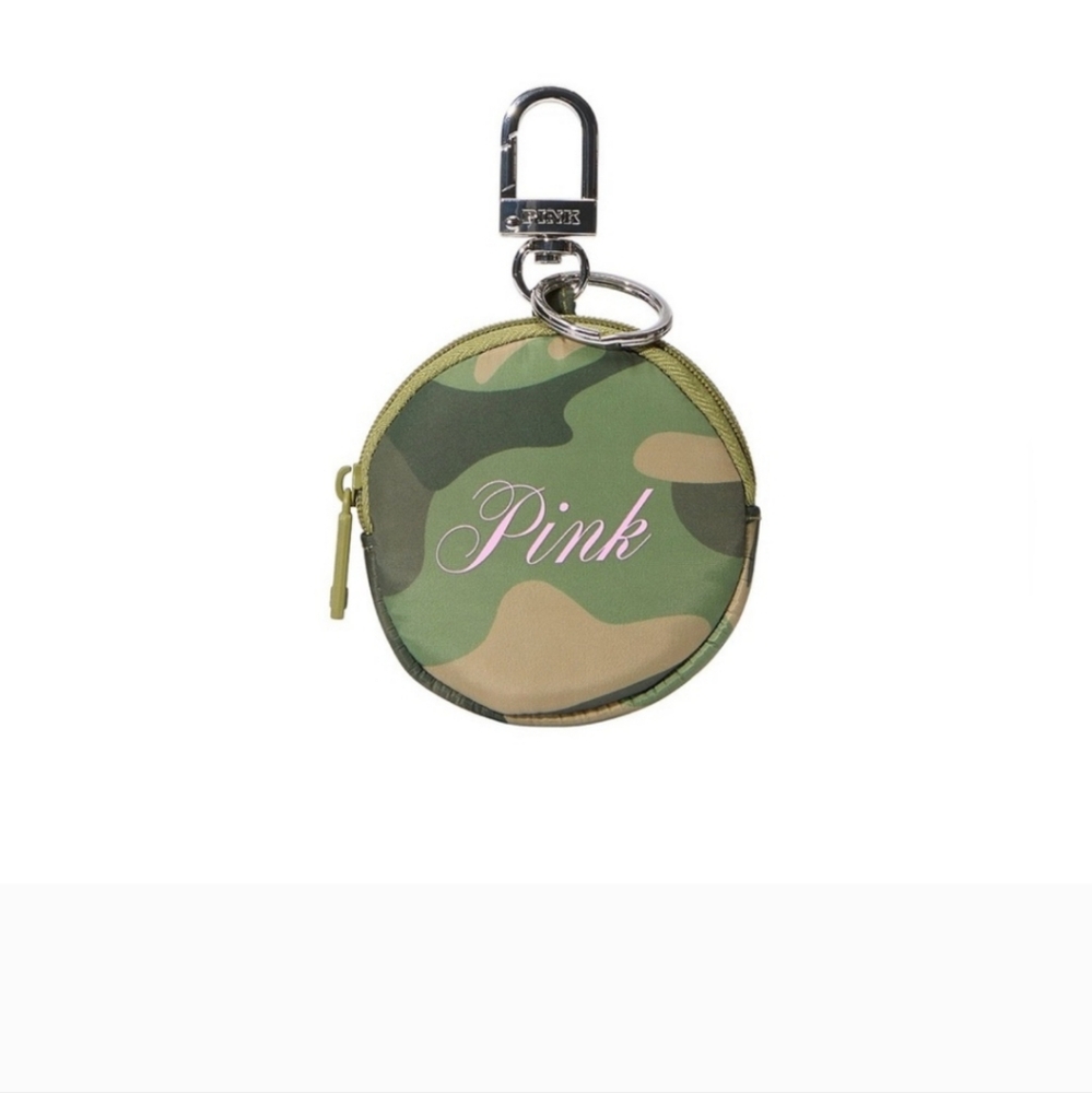 VS PINK ZIP POUCH KEYCHAIN CHARM Camo